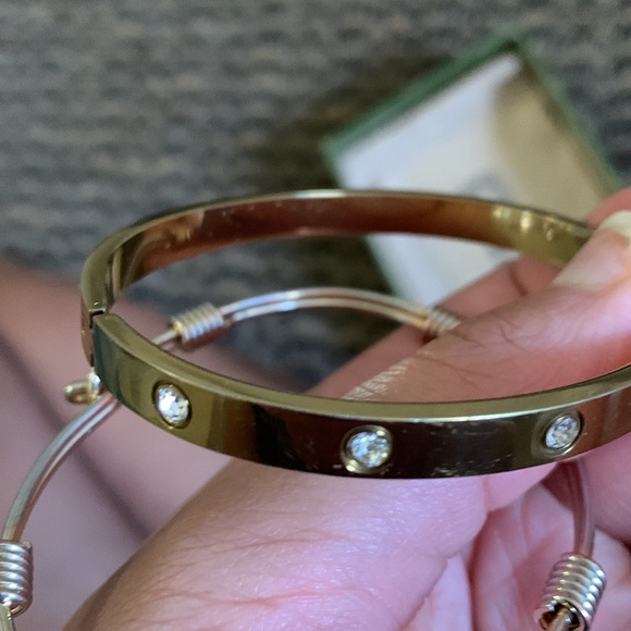 LOVE bracelet inspired bracelet - Picture 3 of 3